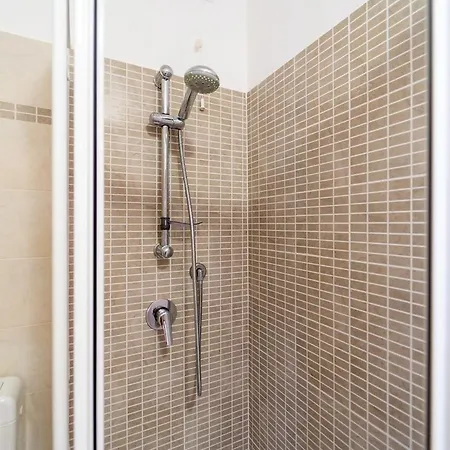 On The Waterfall With A View And Wifi Apartment