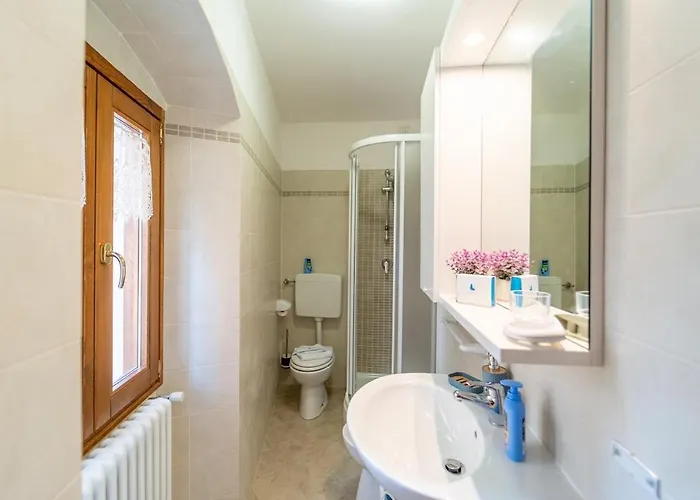 On The Waterfall With A View And Wifi Apartment Nesso