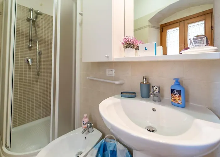 On The Waterfall With A View And Wifi Apartment Nesso